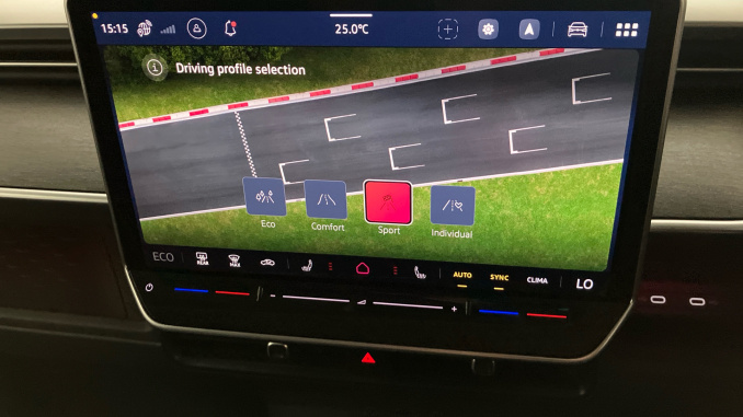 Volkswagen ID. Buzz 210kW Style Pro 79kWh 5dr Auto Electric Estate - Image 31